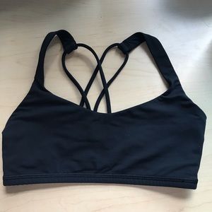 Lululemon free to be sports bra!